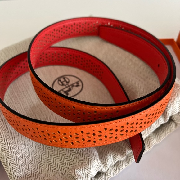 Hermes Reversible Belt - New, Never Worn Orange and Rose Jaipur - Picture 13 of 13